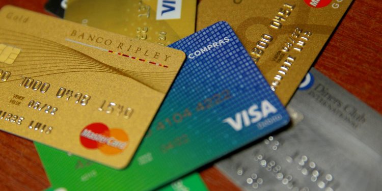 Tarjetas de crédito: ¿Qué bancos las ofrecen sin membresía en el Perú?