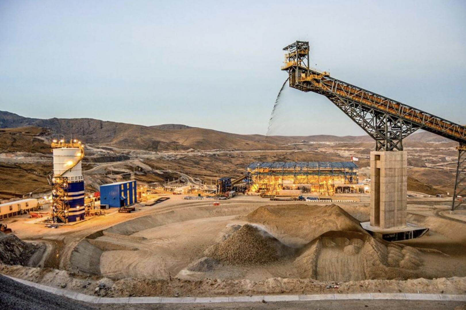 Inversión privada en Perú se contrajo 12% en el primer trimestre, según BCR