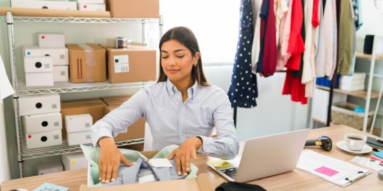 El 72 % de los empresarios estima que su negocio mejorará el 2025, según la CCL