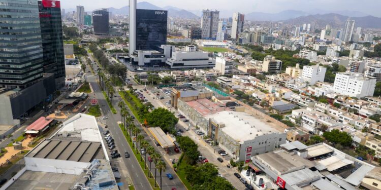 INEI: Economía peruana creció 4,52% en junio, su segundo mejor resultado del año
