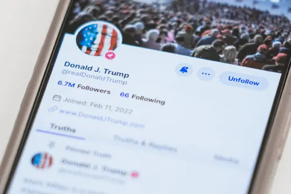 Acciones de Trump Media se disparan en bolsa tras intento de asesinato al expresidente de EE.UU.