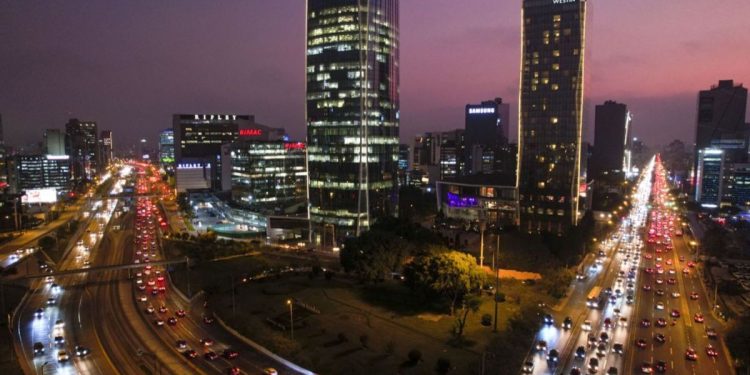 Banco Mundial: economía peruana crecería 2,2% este año
