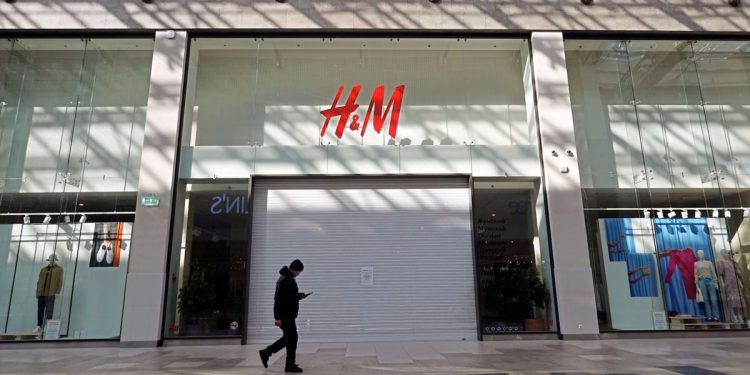 H&M también se va de Rusia: la millonaria cifra que costará su salida
