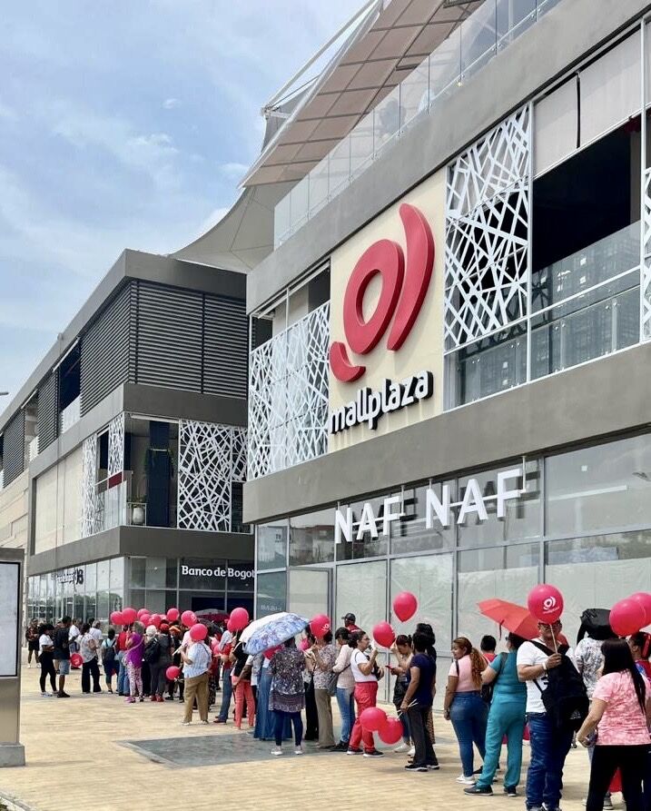 Mallplaza inauguró un gigantesco y moderno centro comercial en la ...