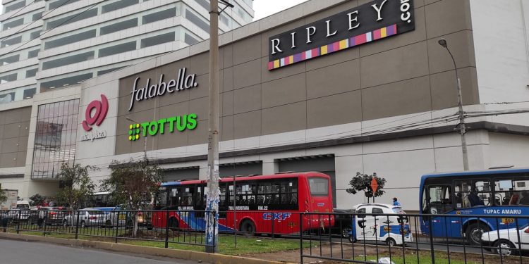 Clausuran Mallplaza Comas por no cumplir con medidas de seguridad