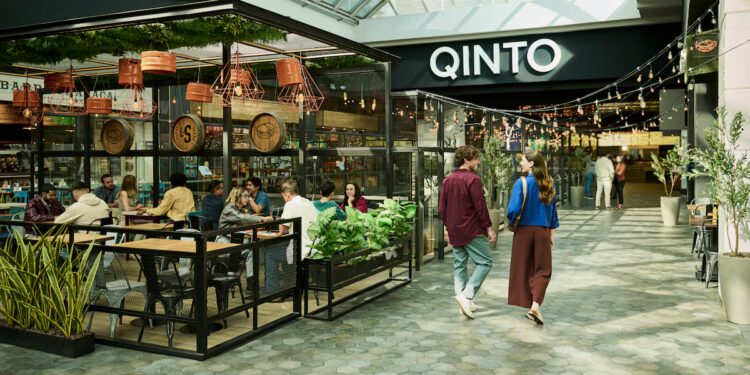 Cenco Malls inaugura QINTO, un espacio gastronómico de 30.000 m²: ¿Dónde se ubica?