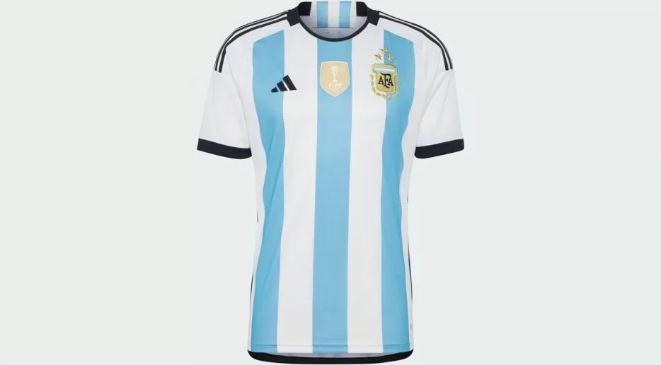 Adidas lanza nueva camiseta de la Selección Argentina con tres estrellas y se agota en las primeras horas: esto cuesta