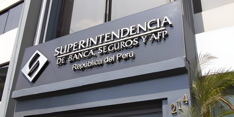 SBS: AFP podrían convertirse en bancos y aseguradoras bajo el nuevo sistema previsional