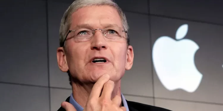 El salario del CEO de Apple será un 40% menor este año: ¿cuánto ganará?