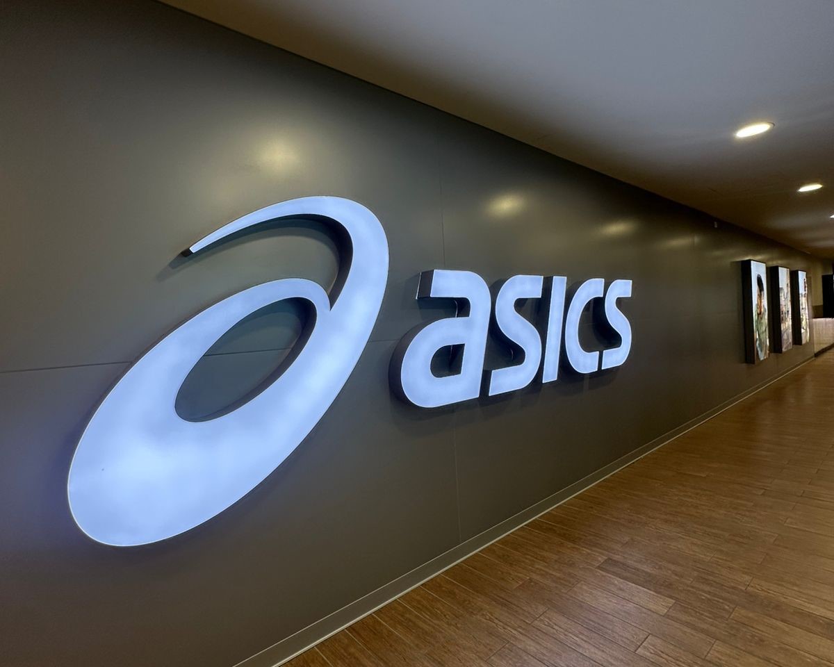 asics peru