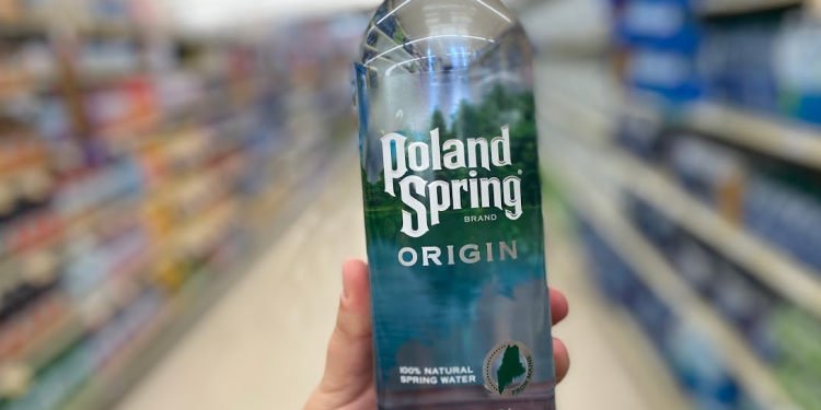 Agua embotellada Poland Spring