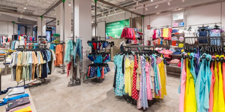 Icónica marca italiana que vendía en Falabella se declara en quiebra: ¿de cuál se trata?