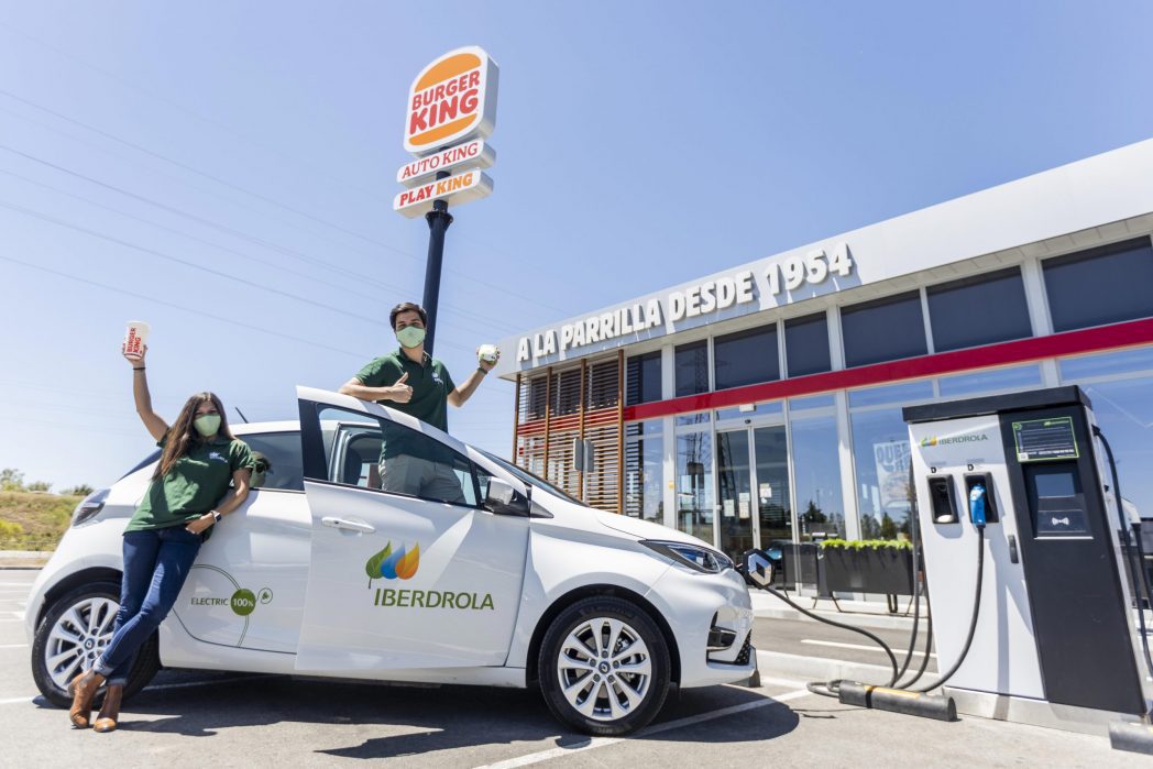 Burger King instala sus primeras 50 estaciones de carga para vehículos eléctricos