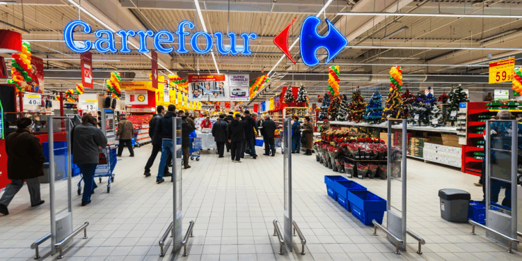 Carrefour se transforma: vende activos y apuesta por sus mercados más rentables