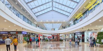 Centros comerciales registran mayor dinamismo y las perspectivas mejoran este 2024