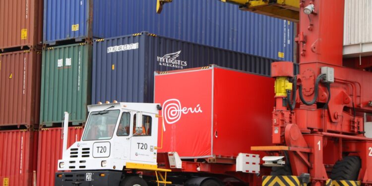 Exportaciones peruanas crecieron 6,2% entre enero y agosto: ¿Qué bienes fueron los más despachados?