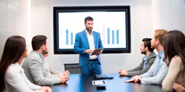 Solo un tercio de las empresas en Perú evalúan a sus directorios, según Ernst & Young