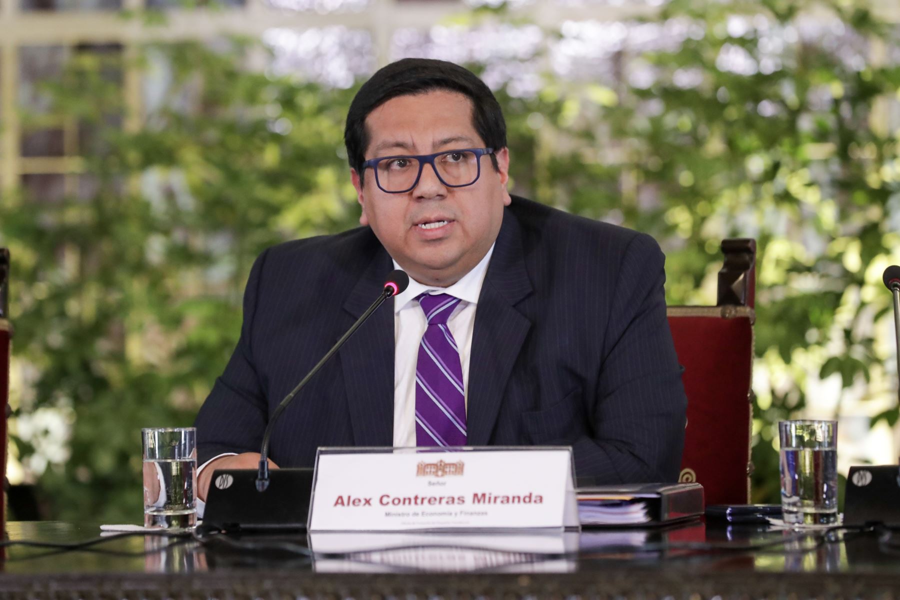 ¿Alex Contreras renunció al MEF? Los pormenores sobre la presunta salida del ministro de Economía