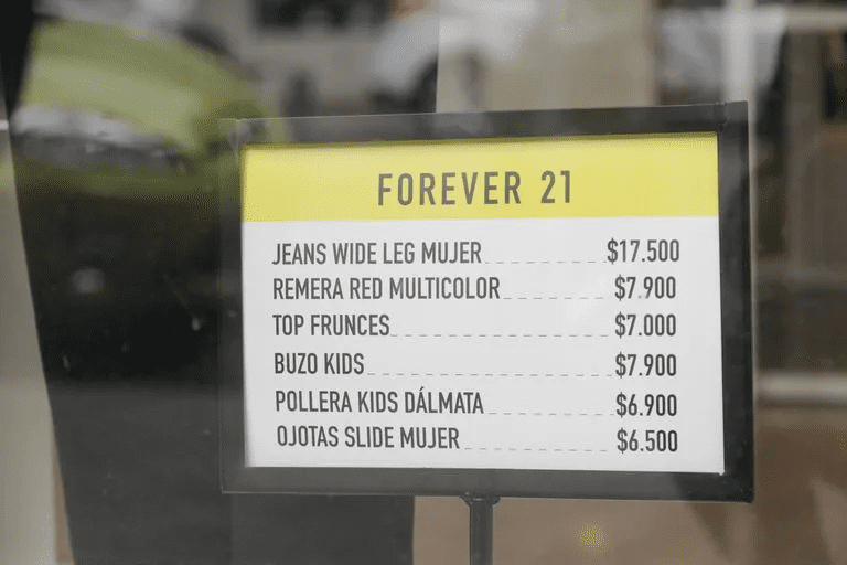 Forever 21 aterriza en Argentina con tienda física y en línea: fabricará prendas de manera local