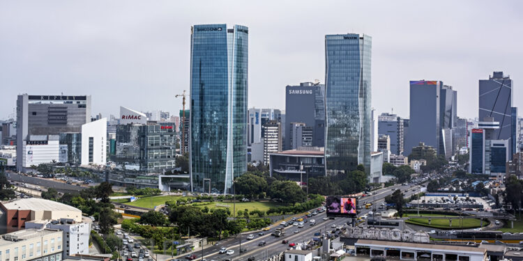 Perú sale del “Top 10” global de países más difíciles para hacer negocios: ¿a qué se debió?