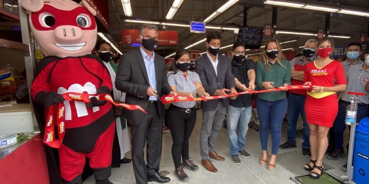 Inauguración Maxi Ahorro