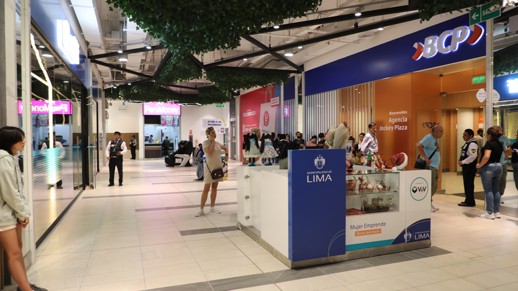 Jockey Plaza inaugura nuevo centro financiero en amplio espacio de 3.500 m2