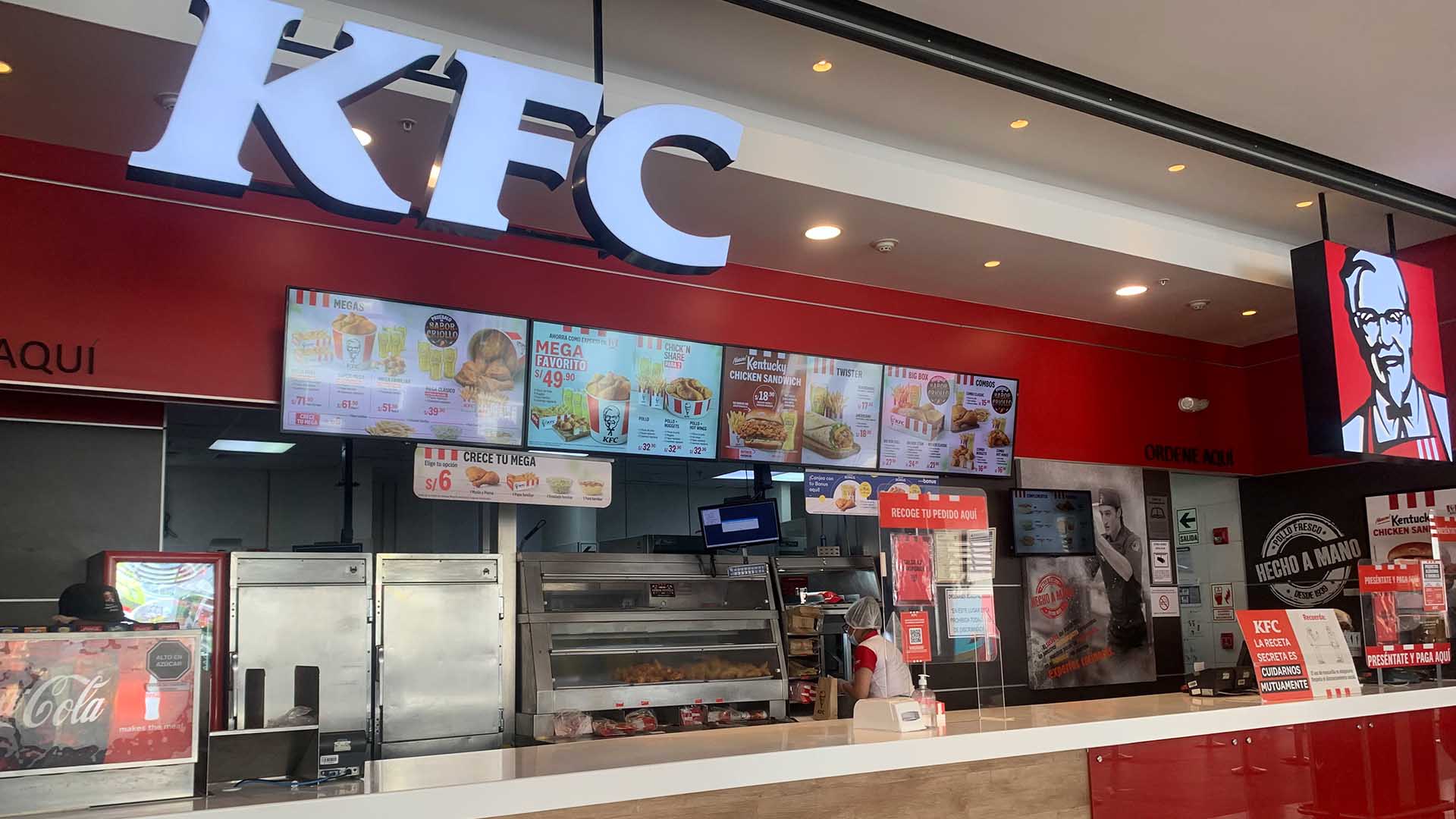 Indecopi multa a KFC por exigir el pago de bolsas al comprar por