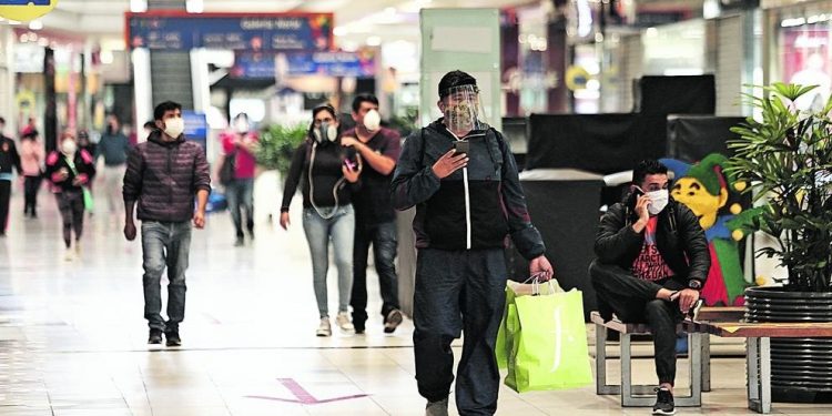 Locatarios de centros comerciales no esperan superar ventas prepandemia