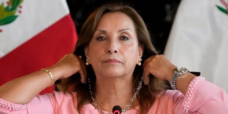 Aprueban que Dina Boluarte gane ahora S/ 35,568 mensuales: casi 32 veces el sueldo mínimo