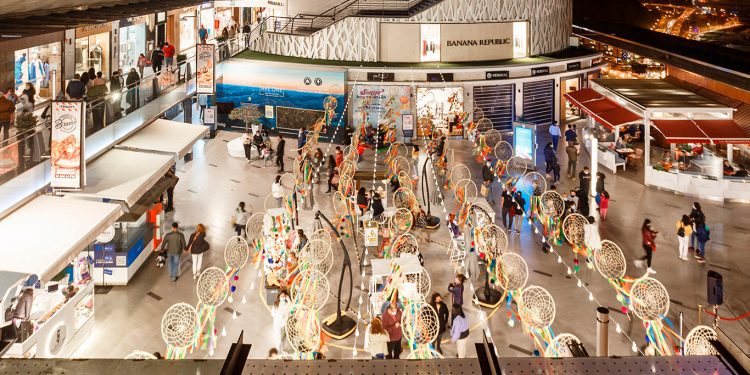 Ventas retail caen a 1.4% en julio por inflación y contracción de la demanda