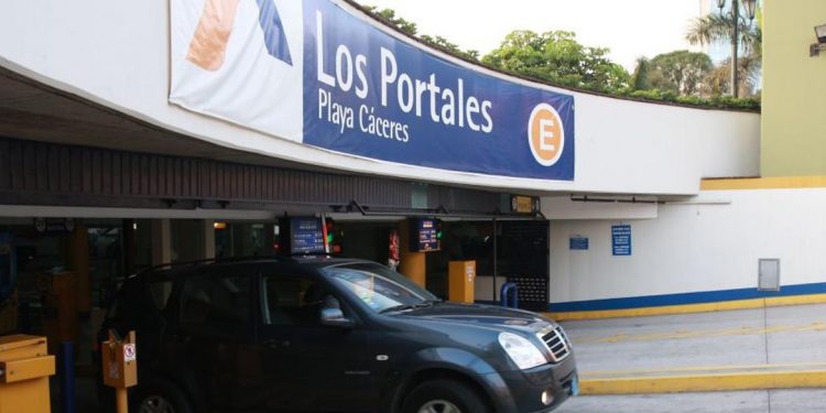 Los Portales vende su negocio de estacionamientos a AC Capitales