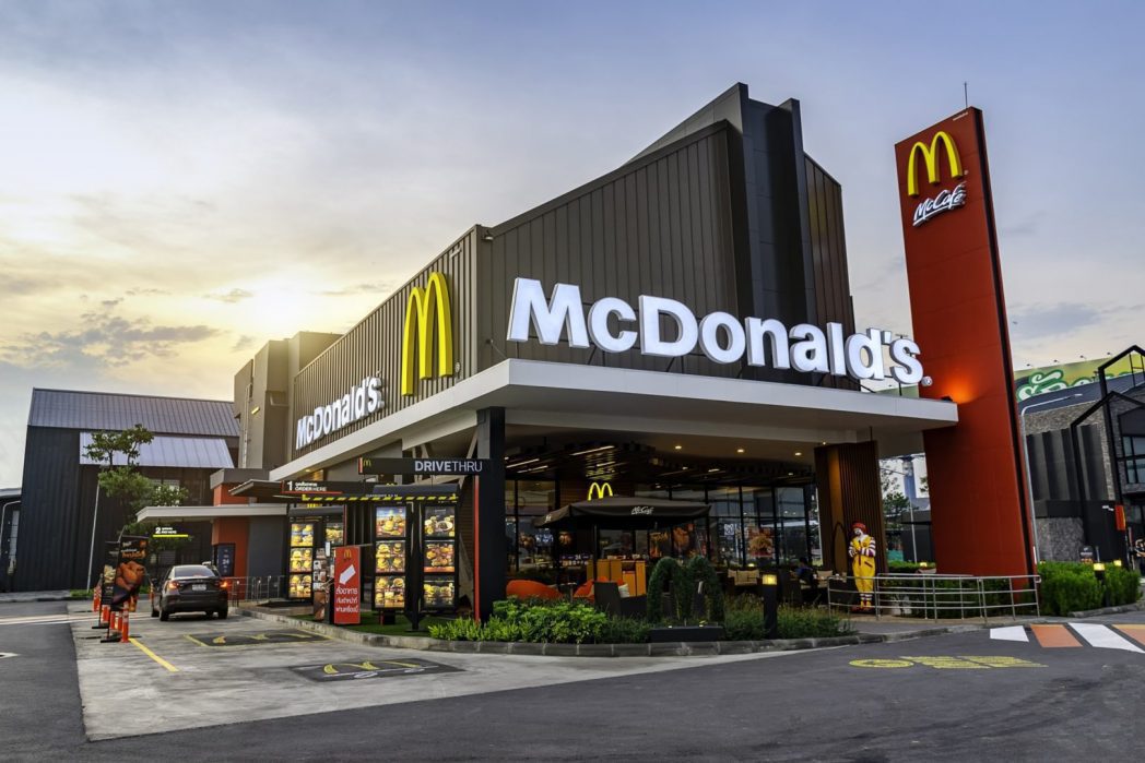 McDonald's prevé despidos en la cadena este 2023: Estas son las razones según su CEO