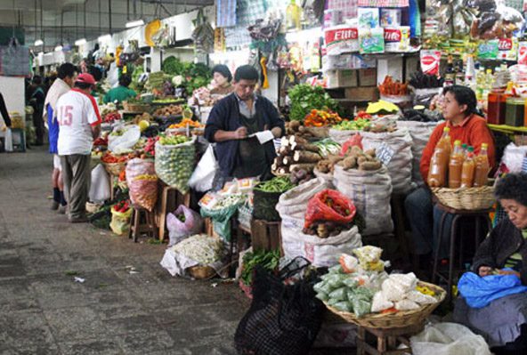 Los mercados de abastos en Perú aumentaron en 138% desde 1996