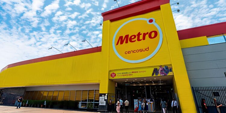 Cencosud cierra 2025 con US$419 millones en utilidades tras crecer 70%, impulsado por Perú