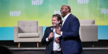 NRF 2024: Magic Johnson revela los secretos de la mentalidad ganadora