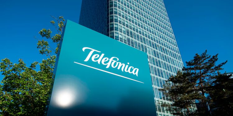 Telefónica del Perú sigue en caída: Moody’s rebaja la calificación tras crisis financiera