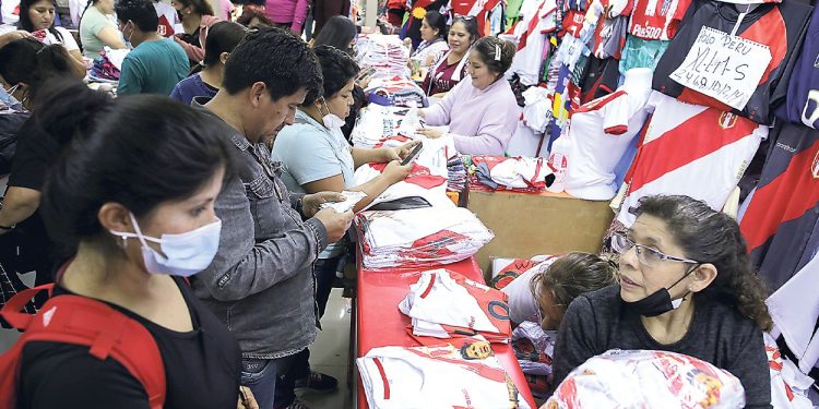 Negocios estiman que ventas subirán hasta 80% si Perú clasifica al Mundial