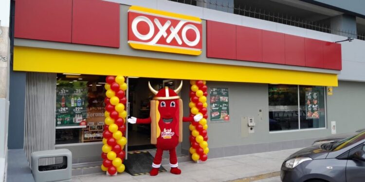 Oxxo continua su expansión en el Perú e inaugura cinco nuevas tiendas