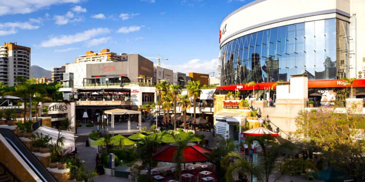 Parque Arauco, Mall Plaza y Cencosud: ¿Cuánto crecieron las acciones de estos centros comerciales?