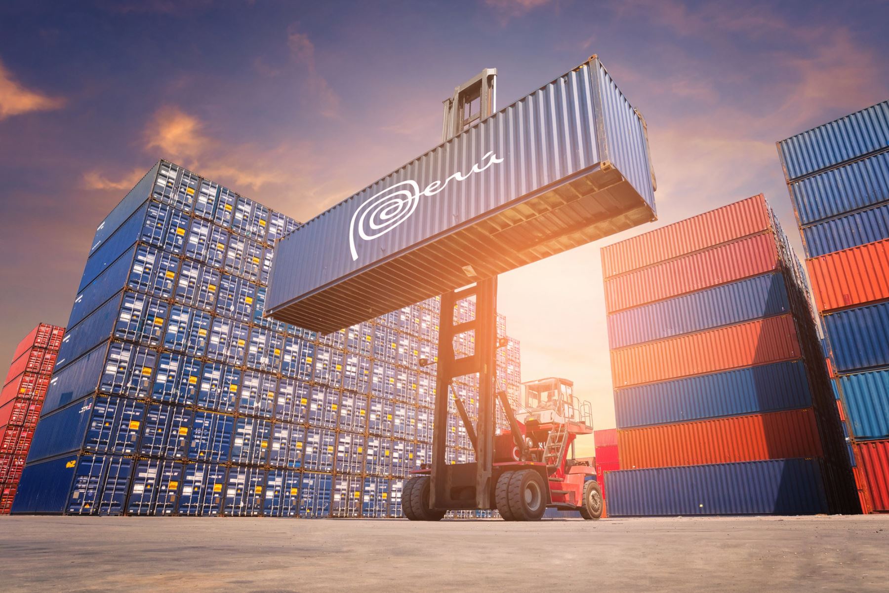 Exportaciones peruanas caen 6.9% en agosto y 1.1% en primeros 8 meses, alerta ADEX