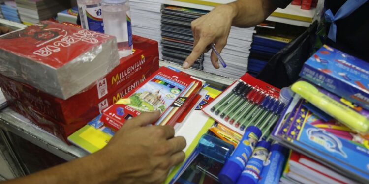 Ventas online en campaña escolar 2024 sumarán S/ 80 millones, según CCL