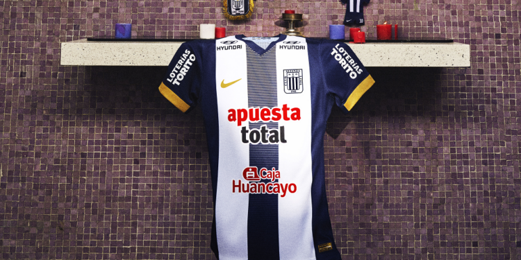 Alianza Lima presenta su nueva camiseta Nike para el 2025: ¿Desde cuándo se podrá adquirir?