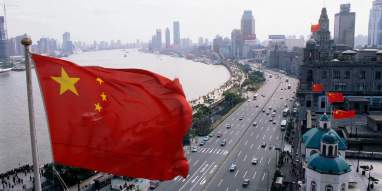 El PIB de China cumple con el objetivo oficial al crecer un 5 % en 2024