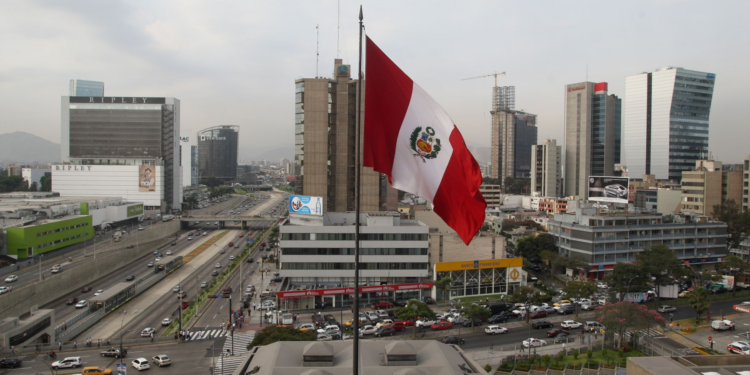 INEI: Economía peruana se desaceleró a 4.07% en enero, tras cuatro meses de avance