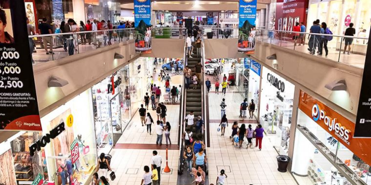 INEI: Sector comercio creció en octubre a su mayor ritmo en más de 30 meses