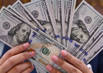 Dólar acumula cinco caídas consecutivas: ¿se mantendrá la tendencia a la baja en mayo?