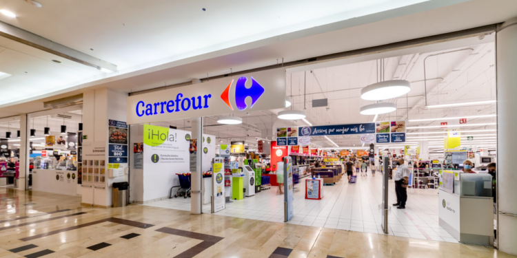 Carrefour cierra su operación en este país tras vender 478 tiendas por US$980 millones