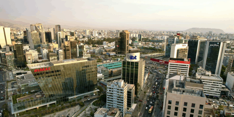 Economía peruana se habría desacelerado en agosto: MEF estima que creció entre 2.7% y 3%