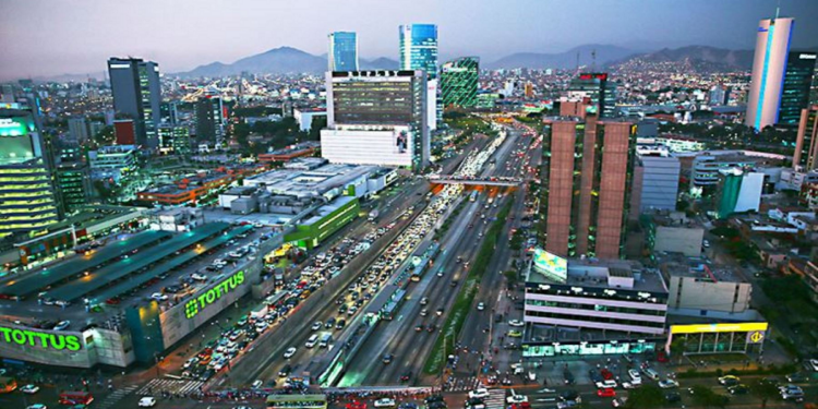 MEF estima que la economía peruana habría crecido entre 4% y 5% en junio
