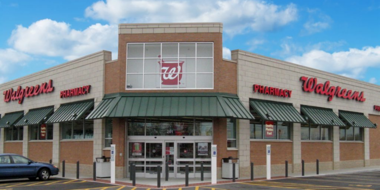 Walgreens cambia de dueño para evitar quiebra: es vendida por US$ 23.700 millones